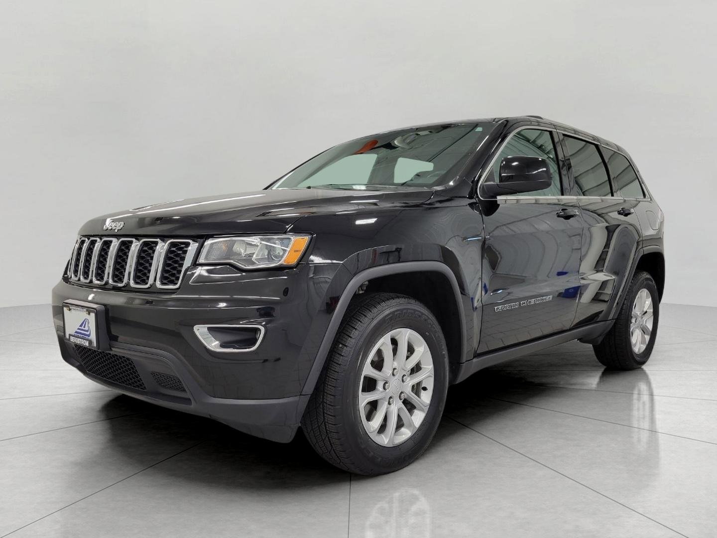 Used 2021 Jeep Grand Cherokee Laredo w/ Security & Convenience Group image 12