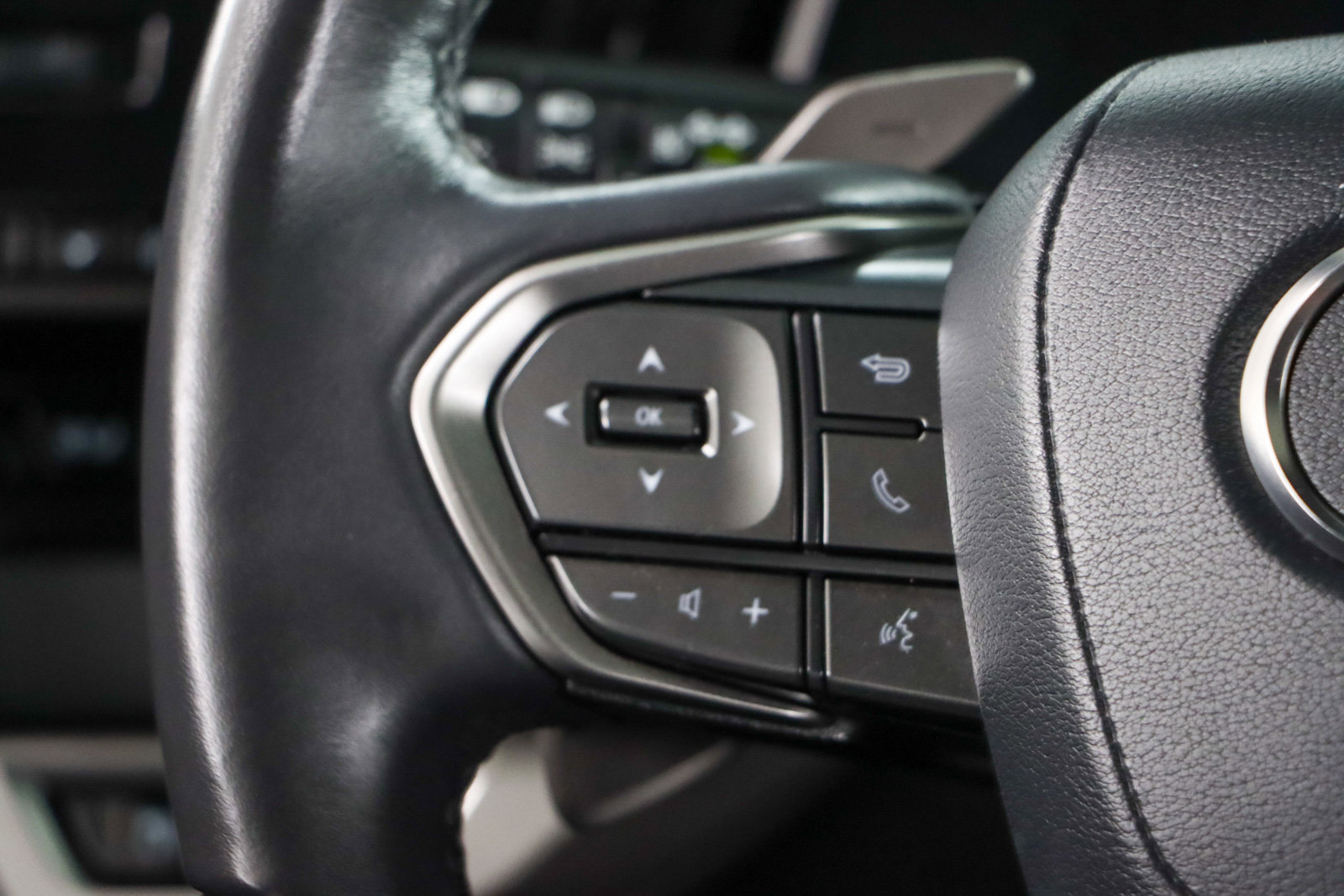 Used 2024 Lexus RX 350 Premium w/ Accessory Package (K3) FWD image 13