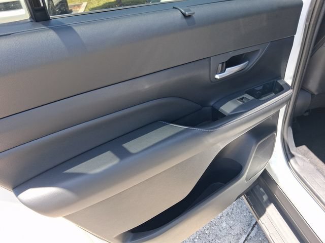 Used 2025 Toyota Grand Highlander AWD image 9