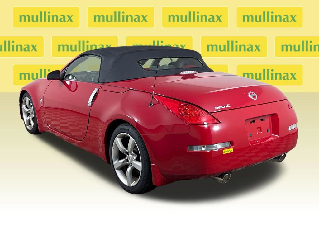 Used 2006 Nissan 350Z Enthusiast w/ (S02) Side Air Bags Pkg RWD image 8