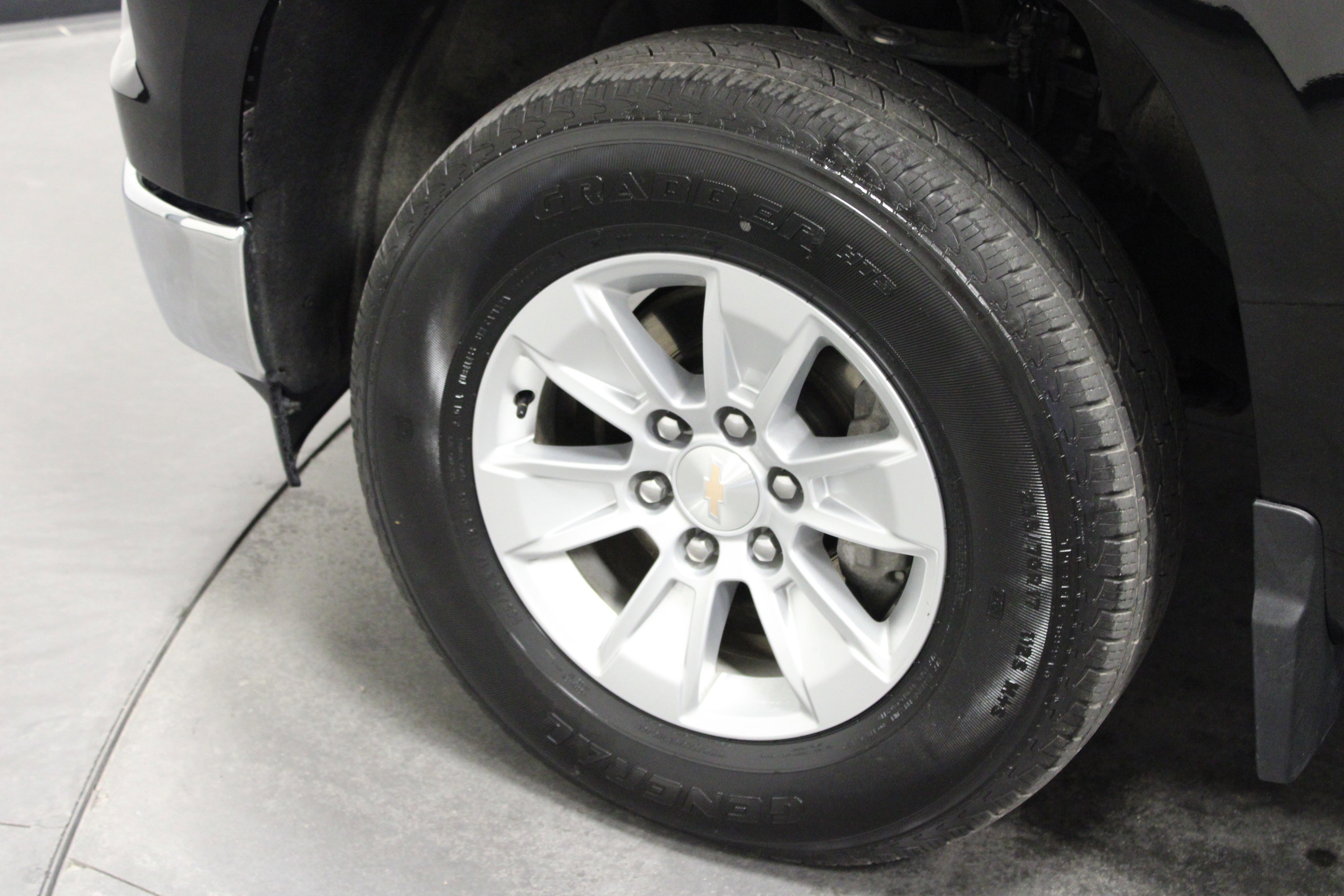 Used 2024 Chevrolet Silverado 1500 LT image 10