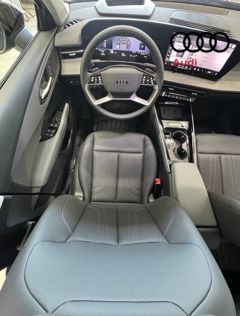 New 2026 Audi Q3 quattro 2.0T AWD/4WD image 32