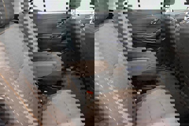 Used 2018 Chevrolet Traverse LT image 11