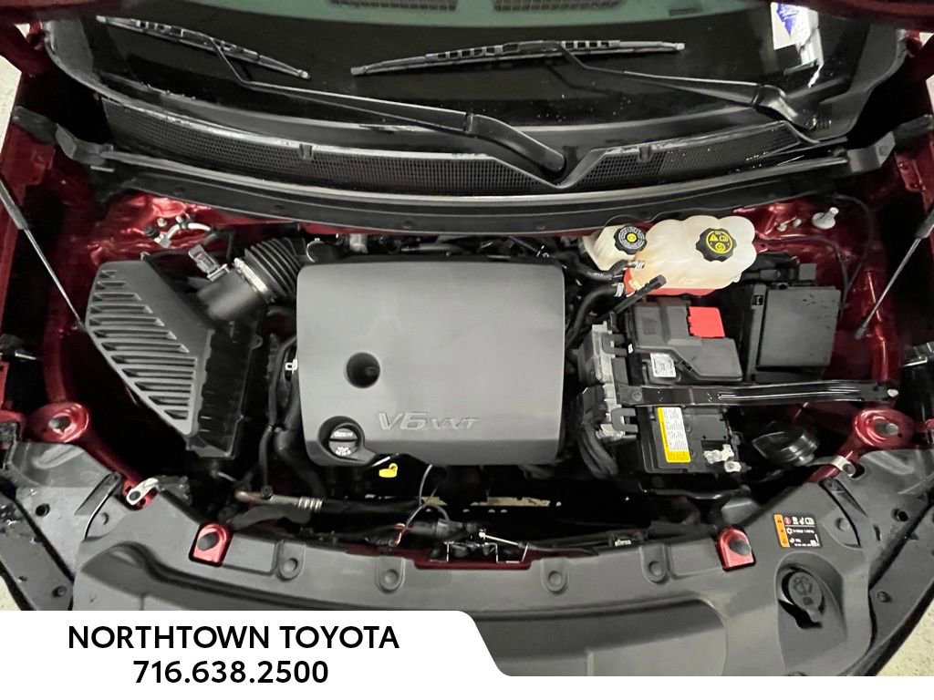 Used 2023 Chevrolet Traverse LT image 28