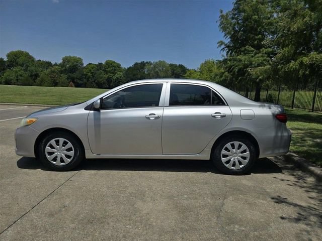 Used 2013 Toyota Corolla L FWD image 3