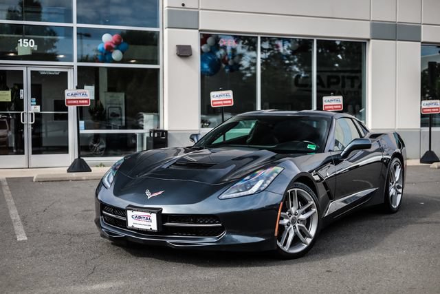 Used 2019 Chevrolet Corvette Stingray Coupe w/ 1LT RWD image 7