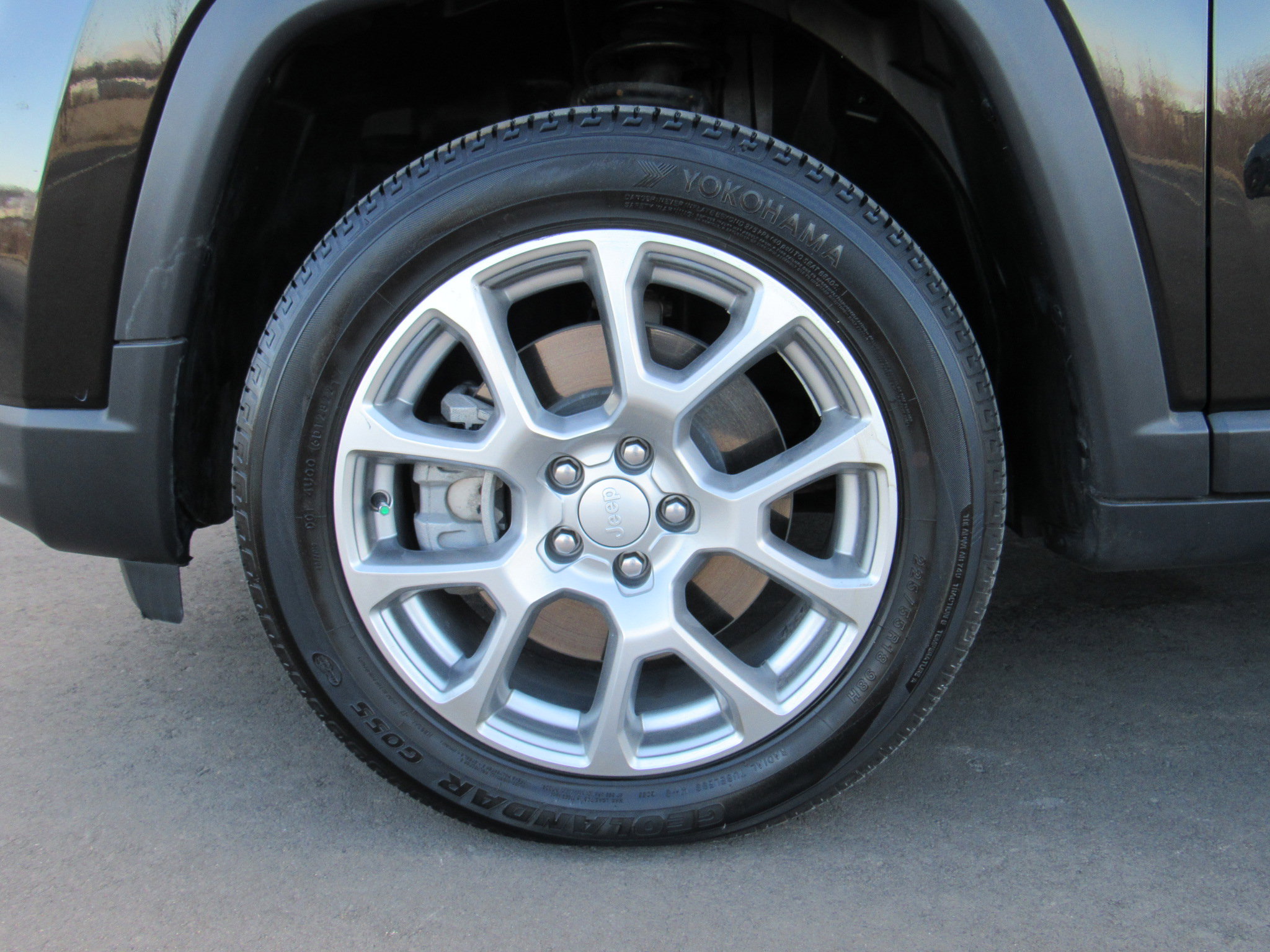 Used 2023 Jeep Compass Latitude image 50