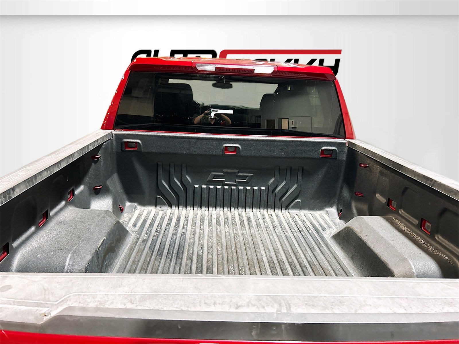 Used 2024 Chevrolet Silverado 1500 LT image 25