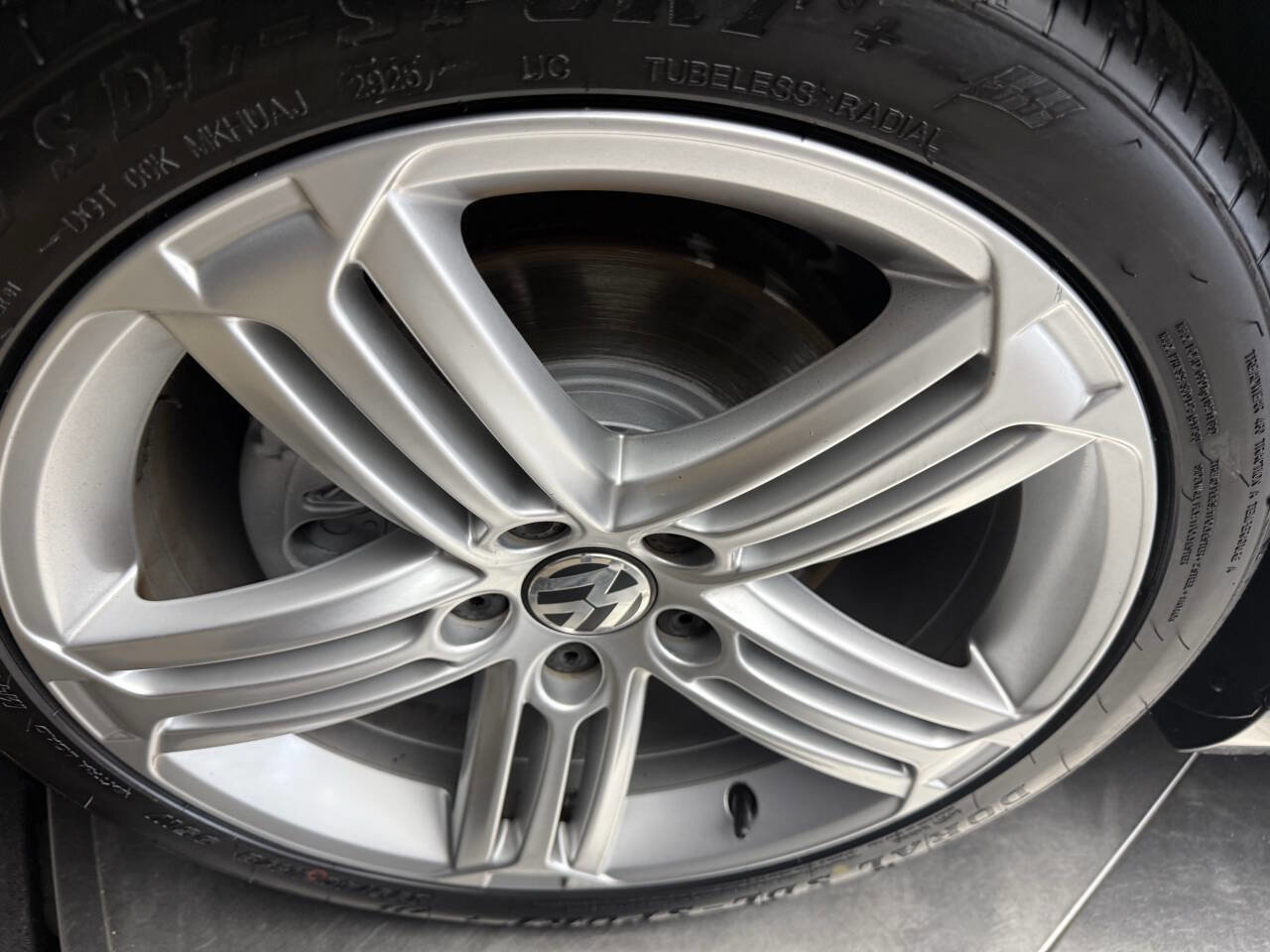 Used 2015 Volkswagen CC R-Line FWD image 28