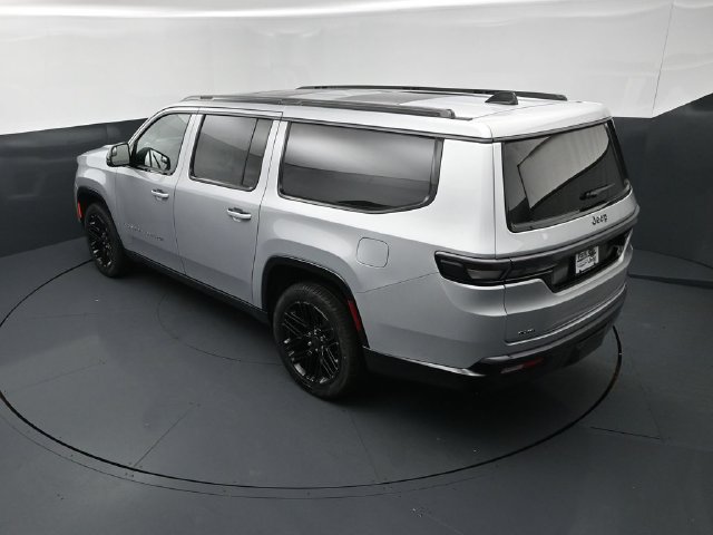 New 2026 Jeep Grand Wagoneer L Limited AWD/4WD image 16
