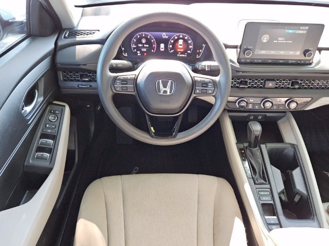 Used 2025 Honda Accord LX image 12