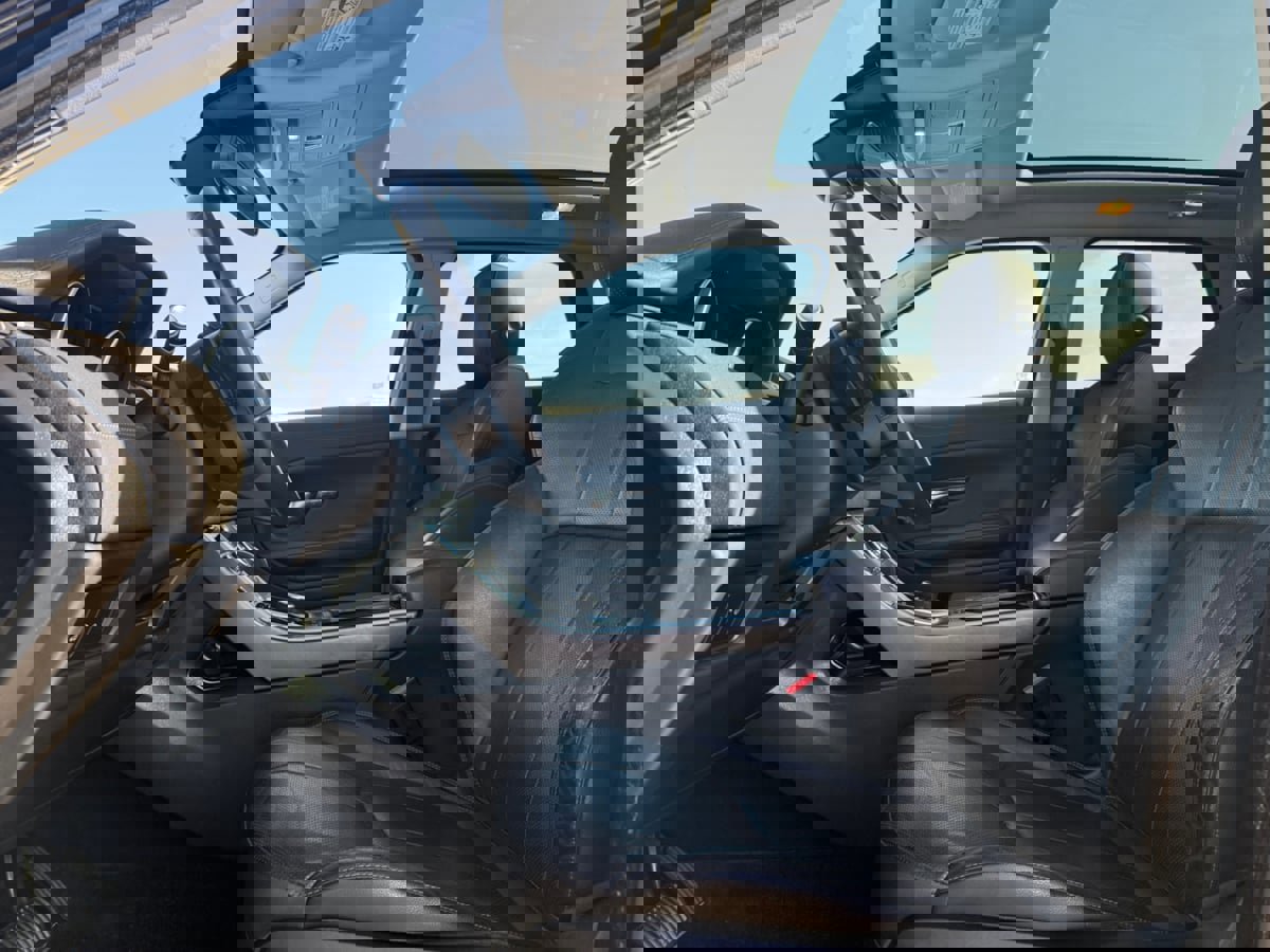 Used 2018 Land Rover Range Rover Evoque SE image 15