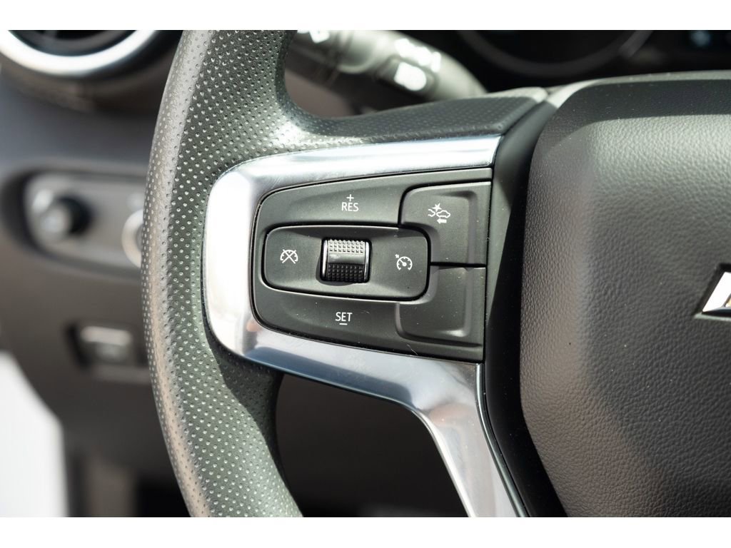 Used 2024 Chevrolet Blazer LT w/ Convenience Package FWD image 18