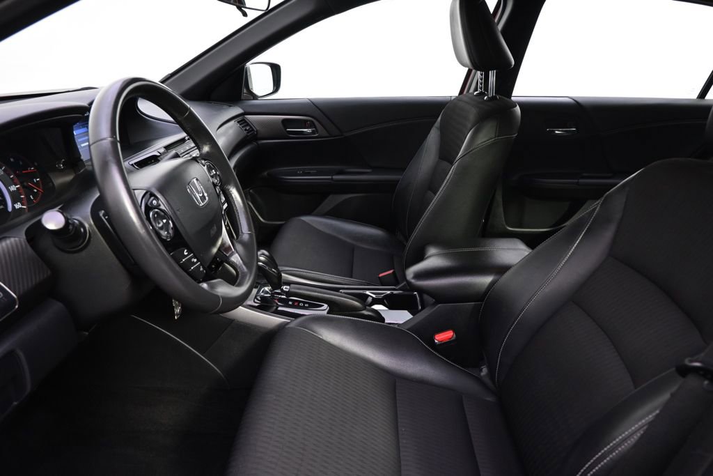 Used 2016 Honda Accord Sport image 8