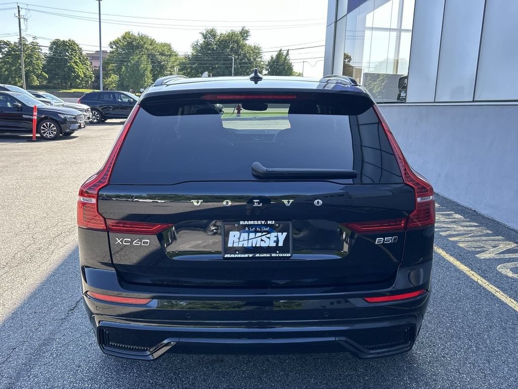 Certified 2024 Volvo XC60 B5 Plus w/ Climate Package AWD/4WD image 26