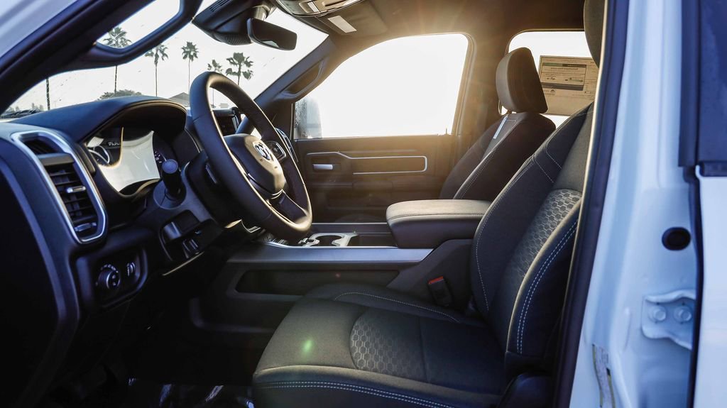 New 2026 RAM 2500 Big Horn AWD/4WD image 21