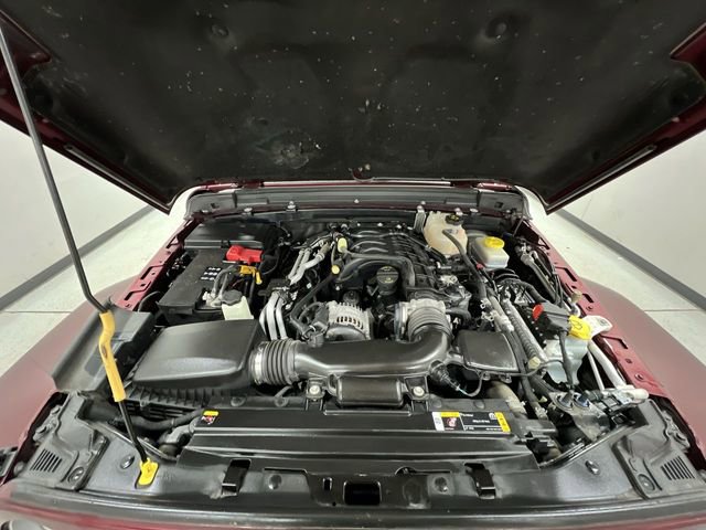 Used 2022 Jeep Wrangler Unlimited Sahara w/ Cold Weather Group image 30