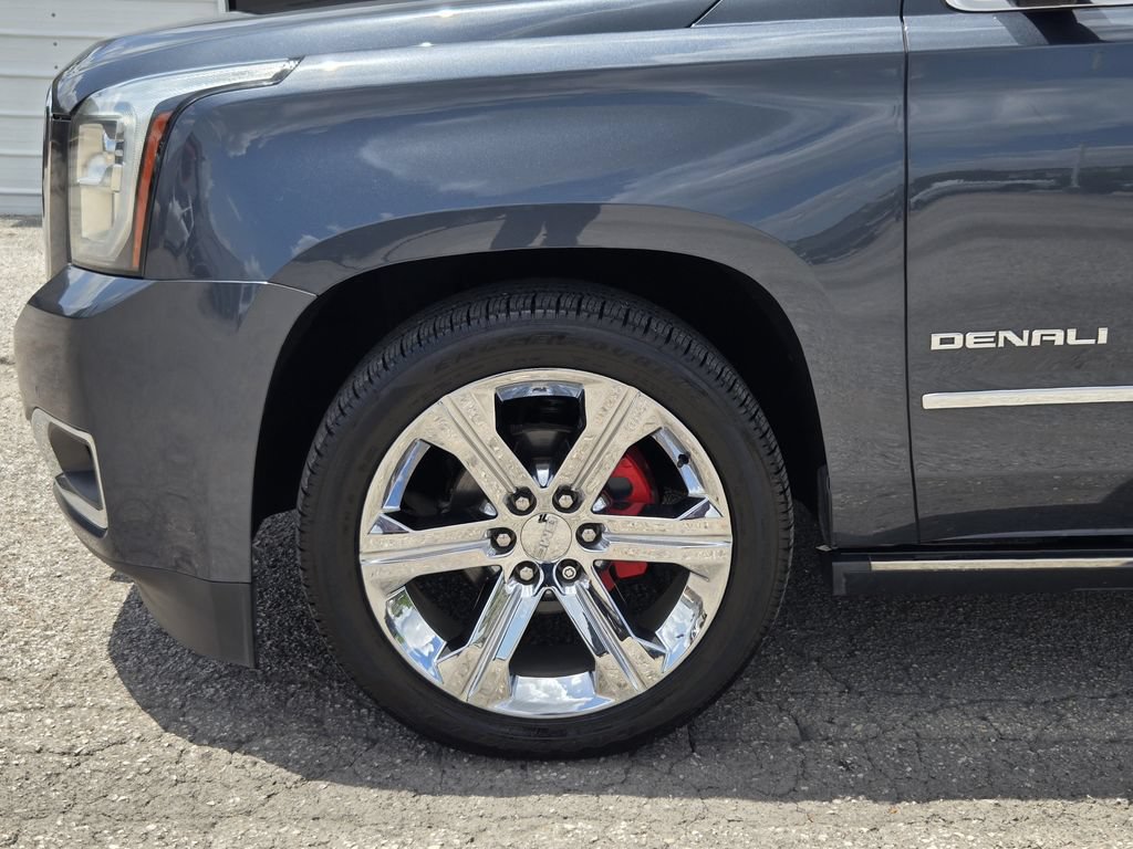 Used 2020 GMC Yukon Denali w/ Denali Ultimate Package AWD/4WD image 9