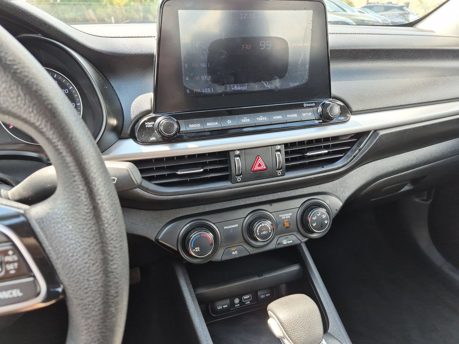 Used 2020 Kia Forte LXS FWD image 13