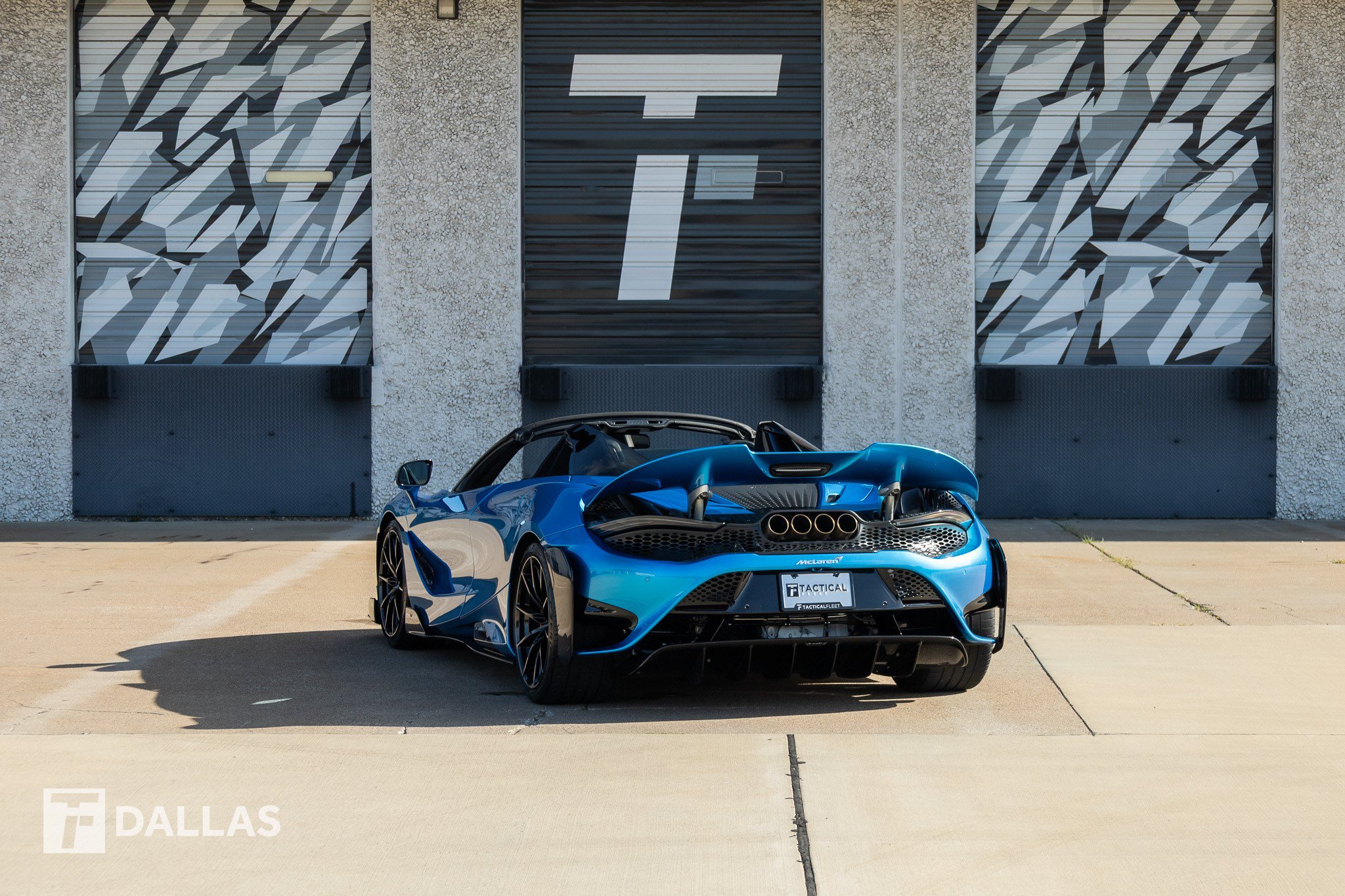 Used 2022 McLaren 765LT RWD image 11