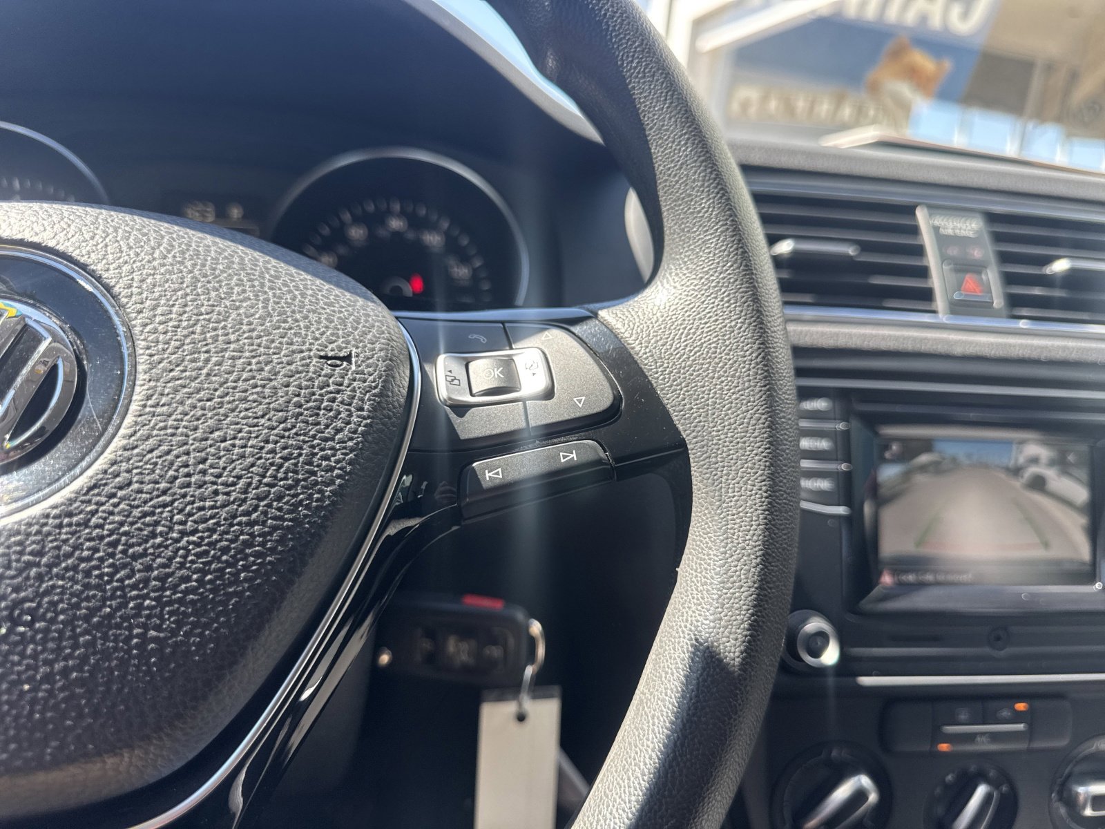 Used 2017 Volkswagen Jetta S image 31