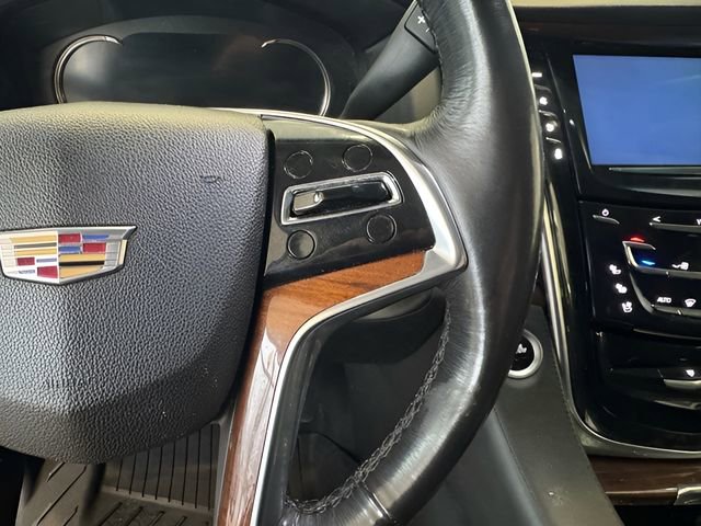 Used 2019 Cadillac Escalade Luxury image 15