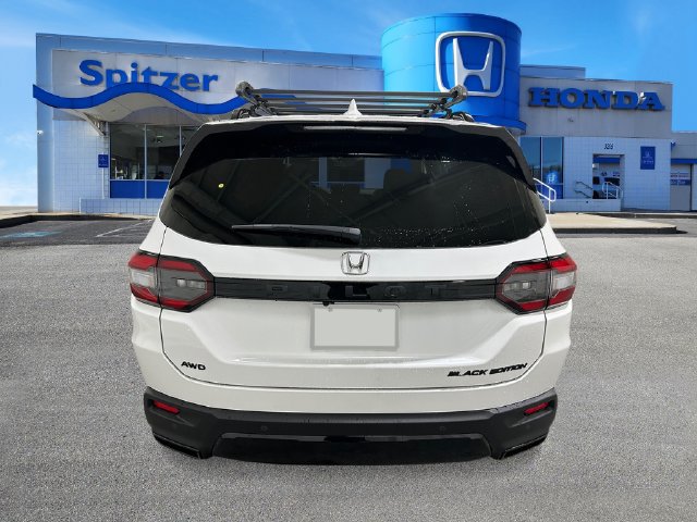 New 2026 Honda Pilot Black Edition image 4