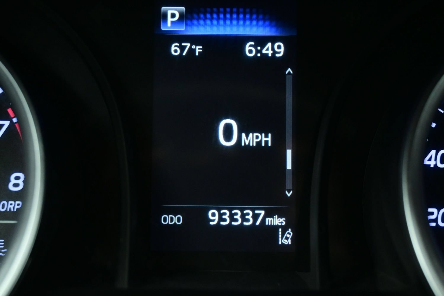 Used 2022 Toyota Camry LE FWD image 25