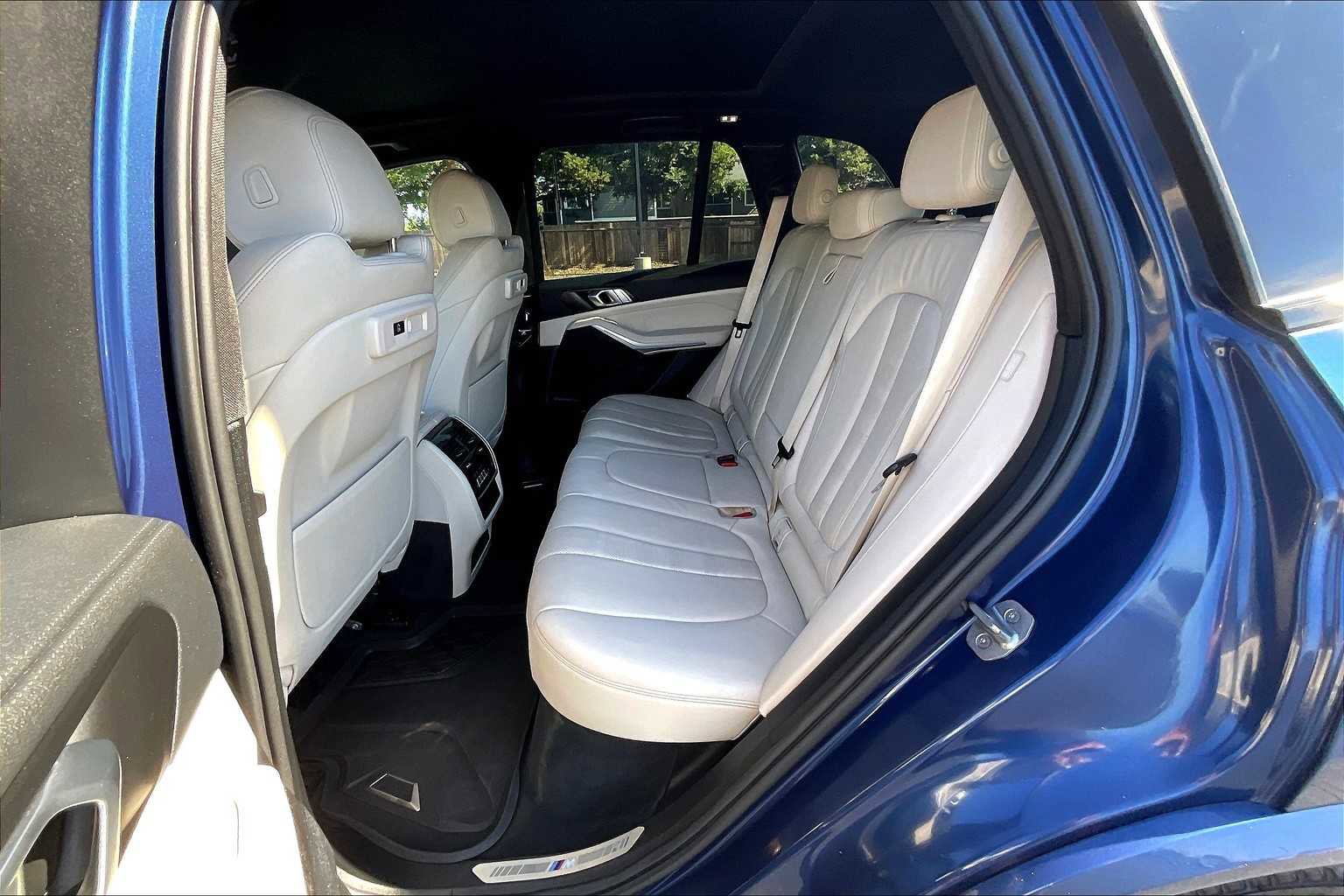 Used 2022 BMW X5 xDrive40i w/ M Sport Package image 29