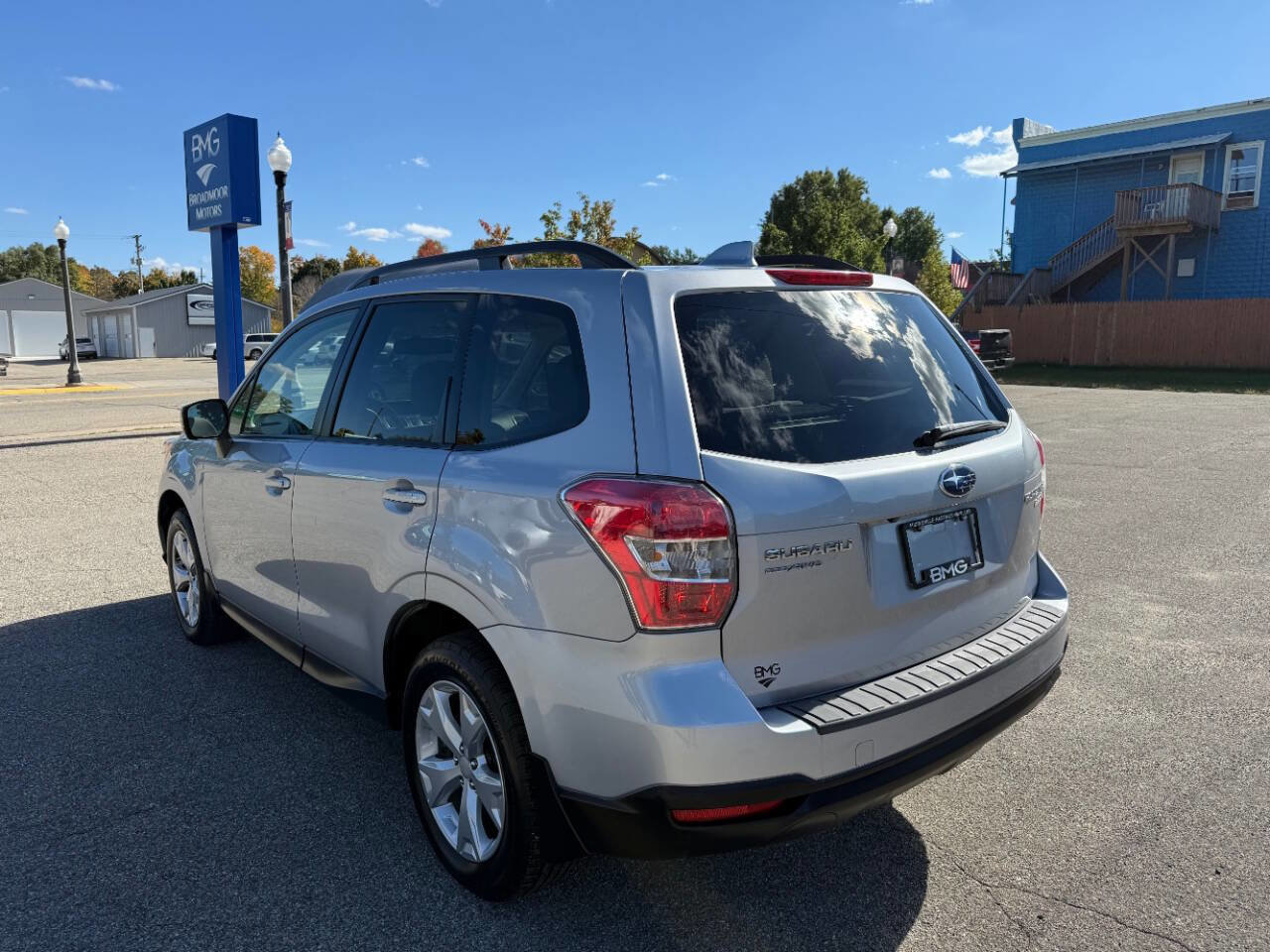Used 2016 Subaru Forester 2.5i Premium image 3
