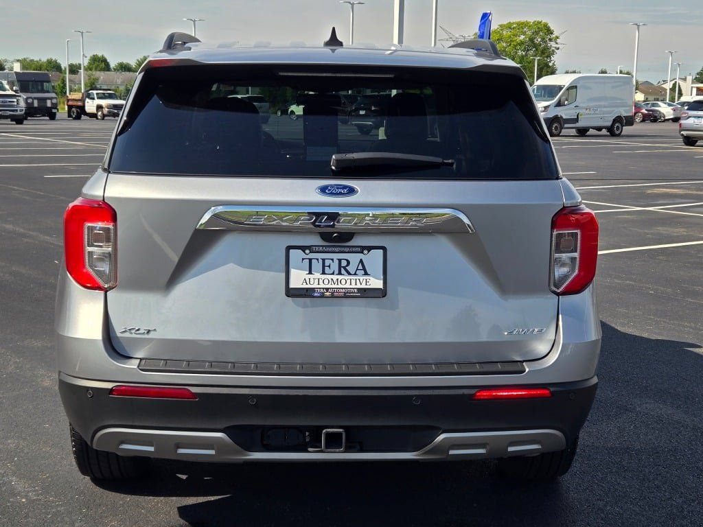 Certified 2023 Ford Explorer XLT w/ Equipment Group 202A AWD/4WD image 14