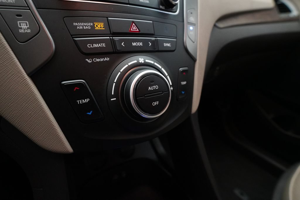 Used 2018 Hyundai Santa Fe Sport AWD/4WD image 24