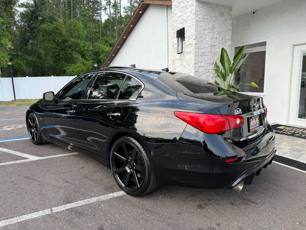 Used 2014 INFINITI Q50 Premium w/ Technology Package RWD image 12