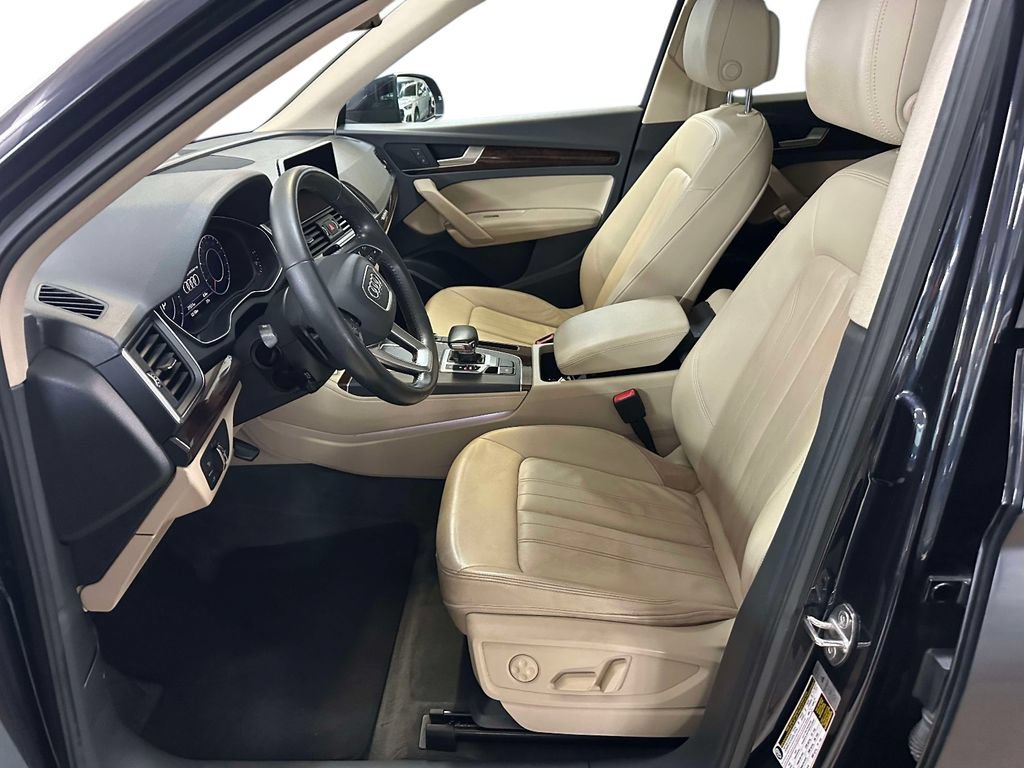 Used 2019 Audi Q5 2.0T Premium Plus w/ Premium Plus Package AWD/4WD image 5