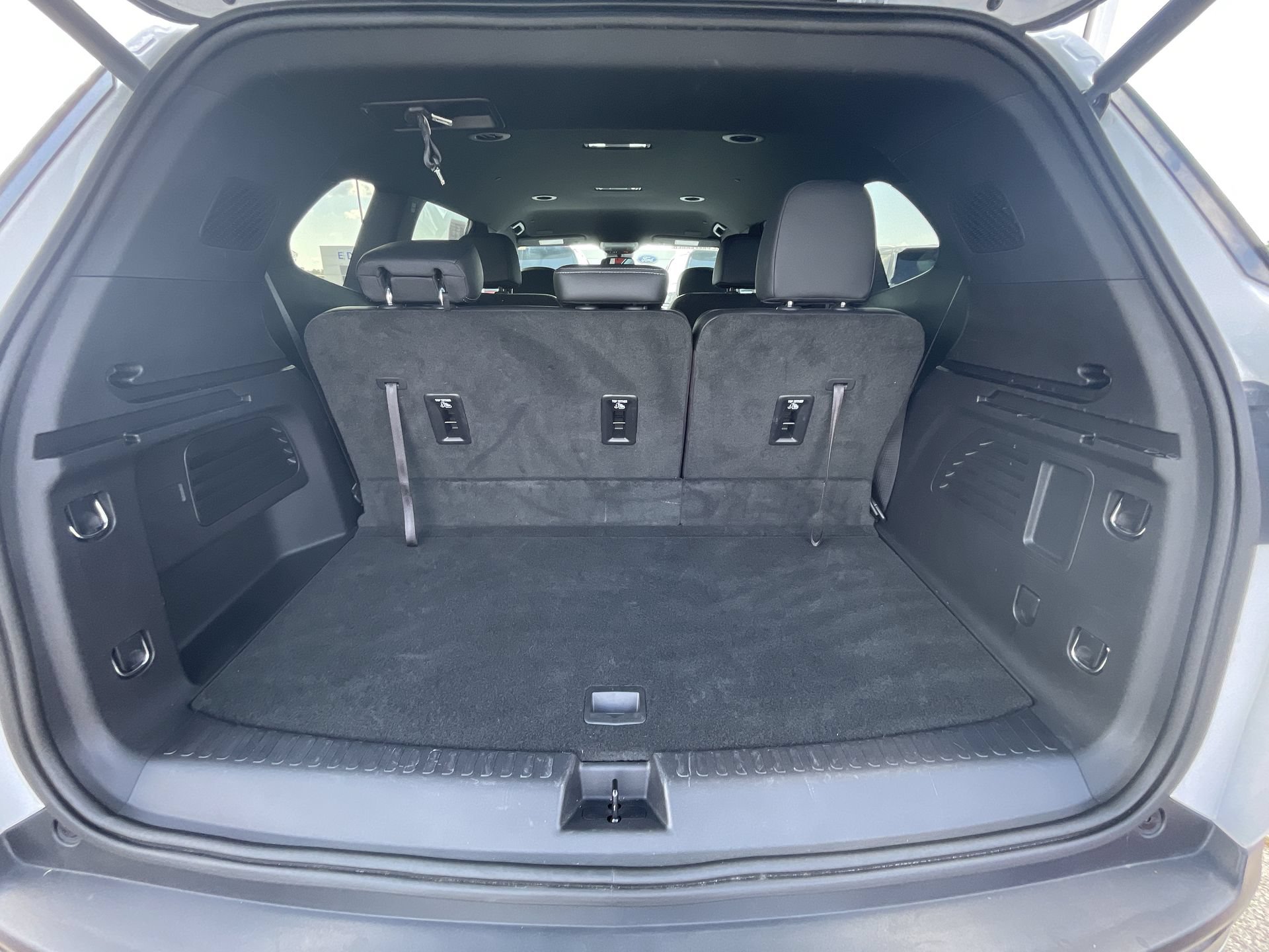 Used 2026 Buick Enclave Preferred AWD/4WD image 48