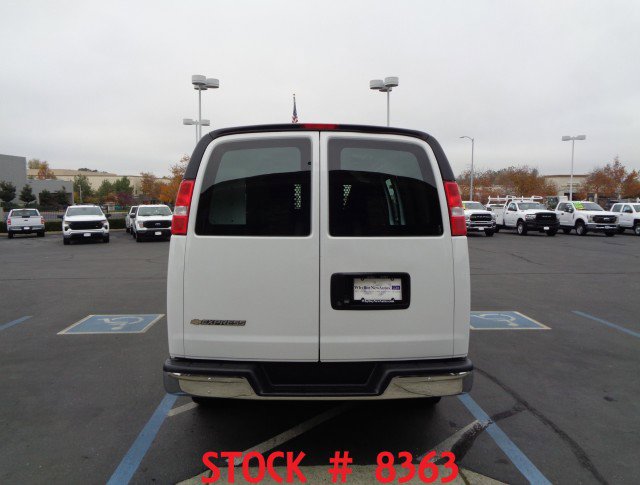 Used 2024 Chevrolet Express 2500 w/ Driver Convenience Package image 4