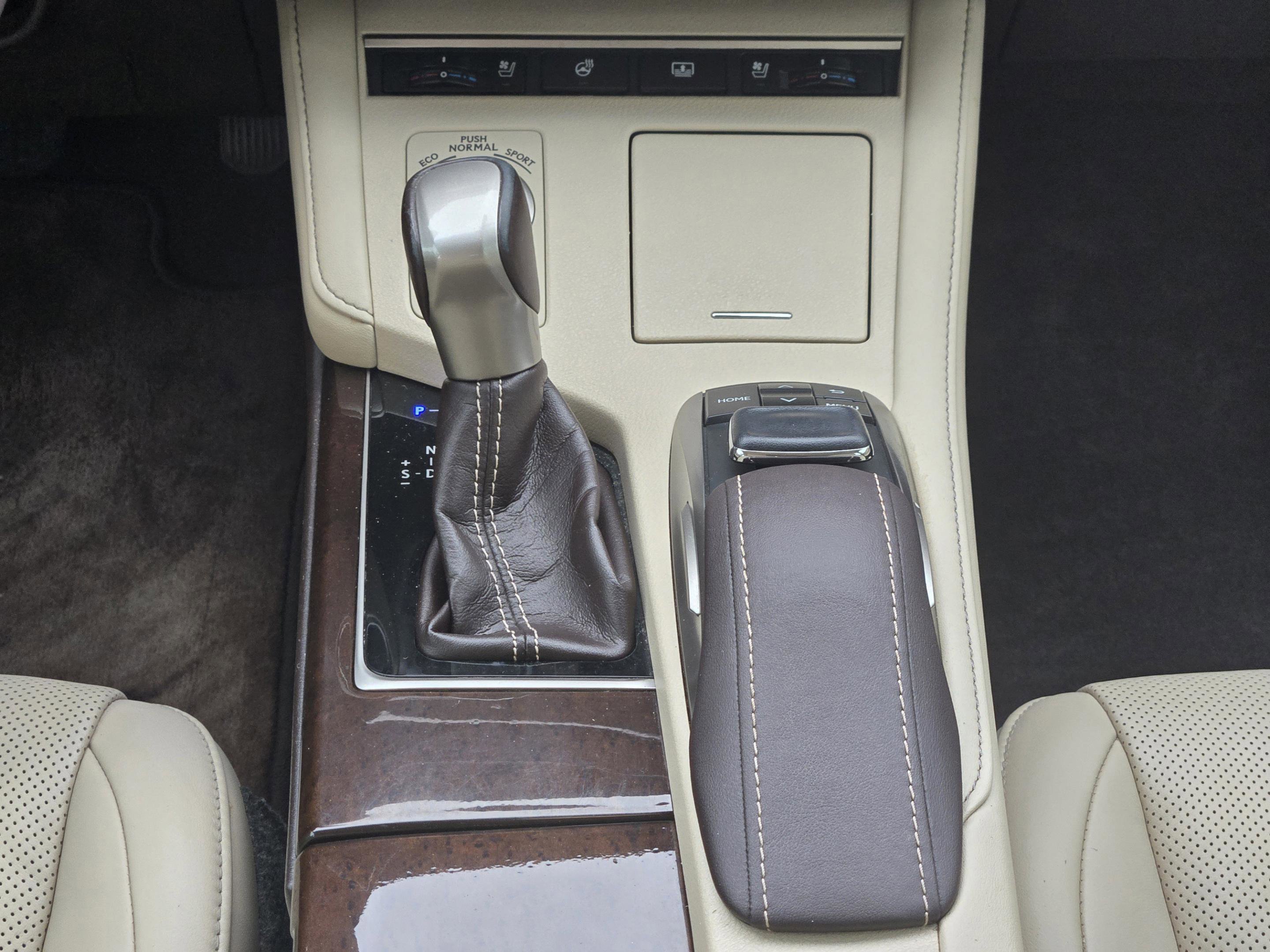 Used 2017 Lexus ES 350 w/ Luxury Package FWD image 17