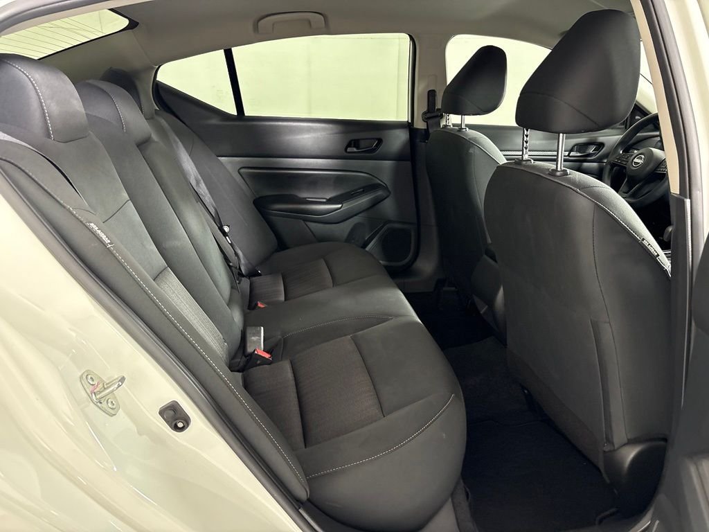 Used 2025 Nissan Altima 2.5 S FWD image 37
