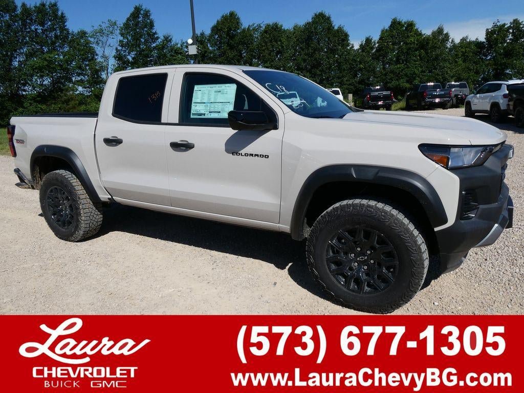 New 2026 Chevrolet Colorado Trail Boss AWD/4WD image 1