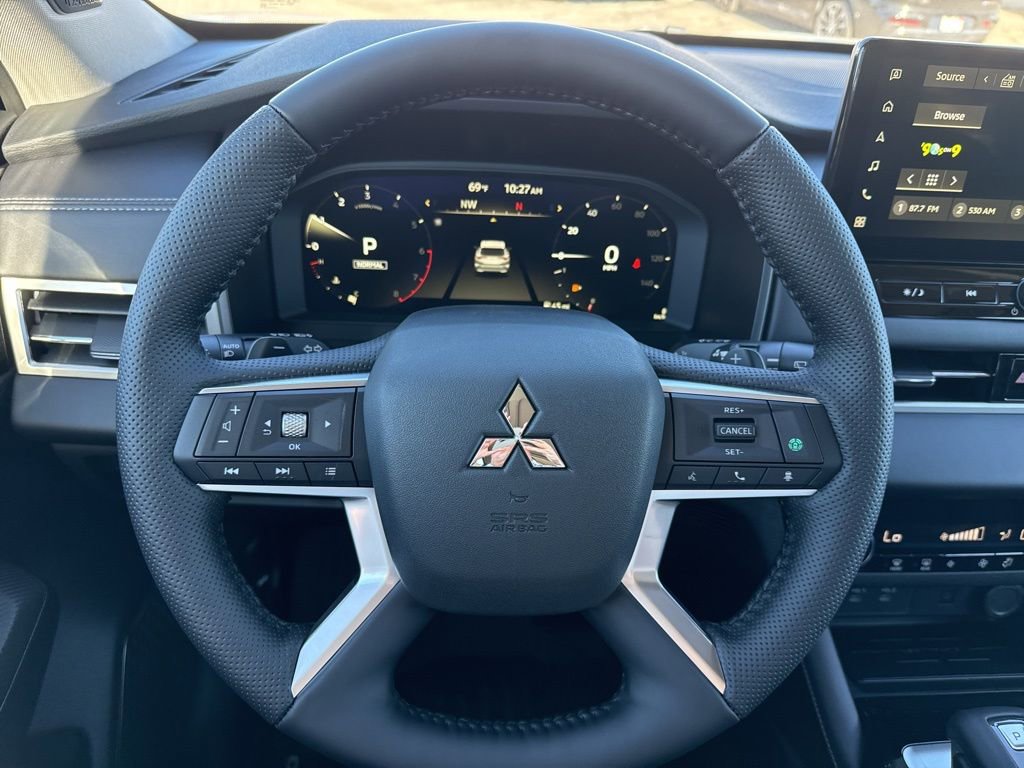 New 2026 Mitsubishi Outlander SE FWD image 14