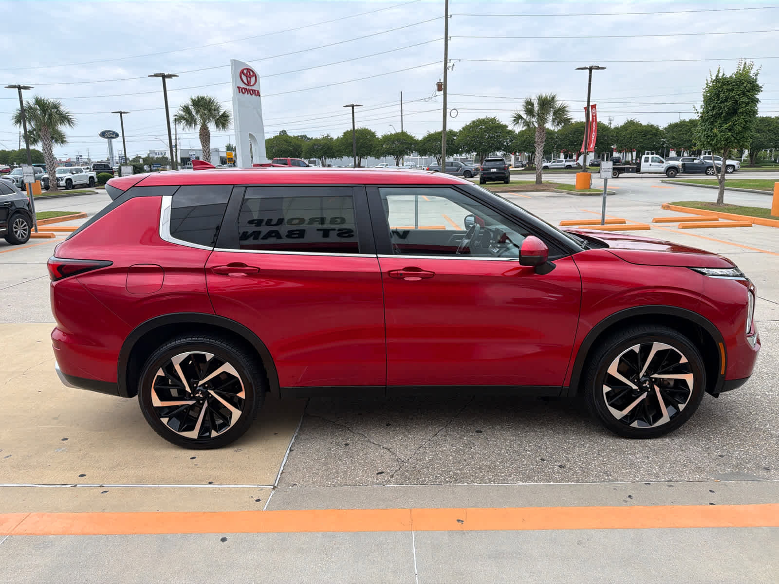 Used 2024 Mitsubishi Outlander SE FWD image 9