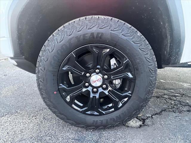 New 2023 GMC Canyon Elevation w/ Elevation Premium Package image 6