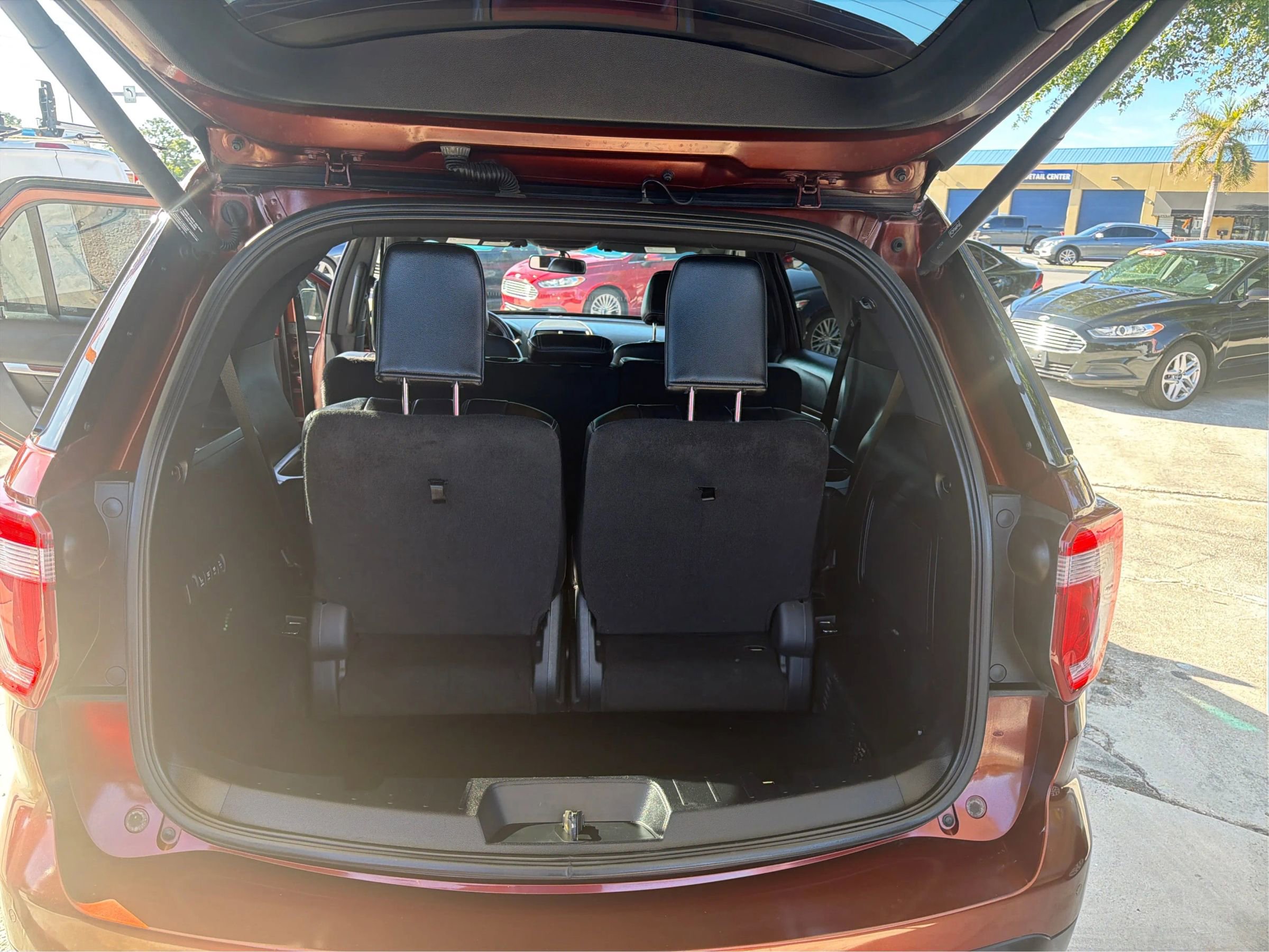 Used 2016 Ford Explorer Limited FWD image 10