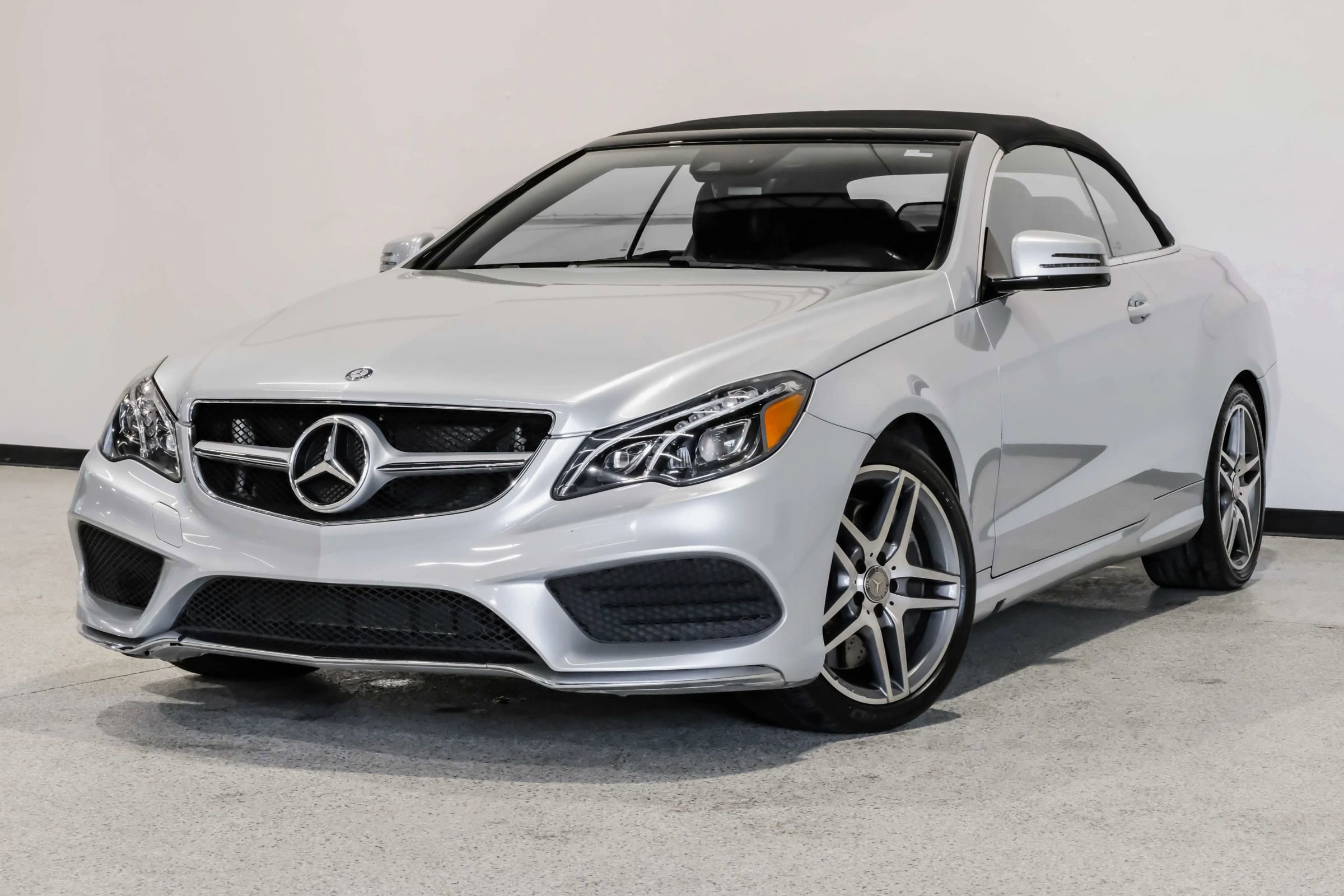 Used 2014 Mercedes-Benz E 550 Cabriolet image 3