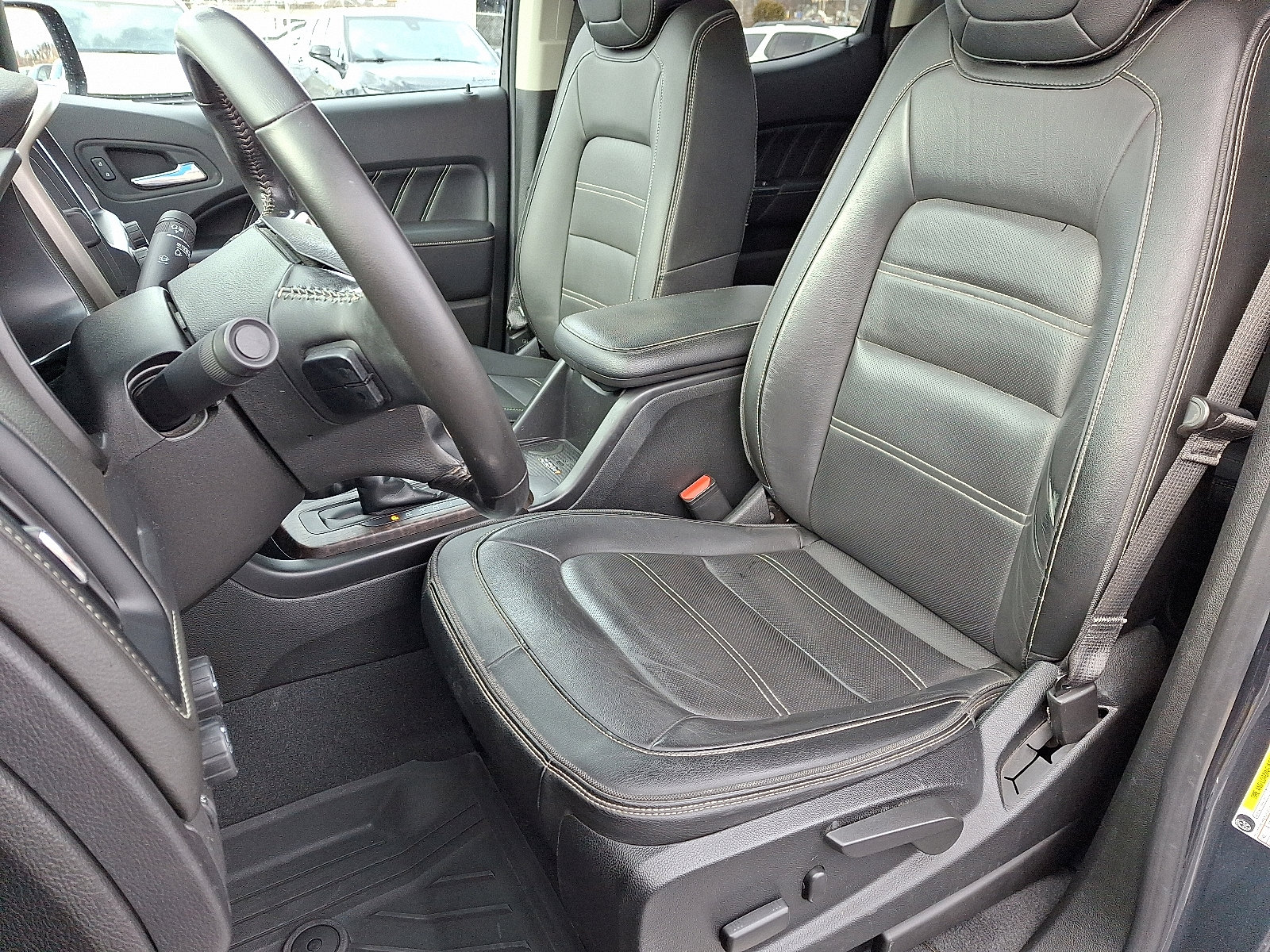 Certified 2021 GMC Canyon Denali image 13