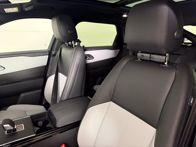 Certified 2026 Land Rover Range Rover Velar Dynamic SE AWD/4WD image 7