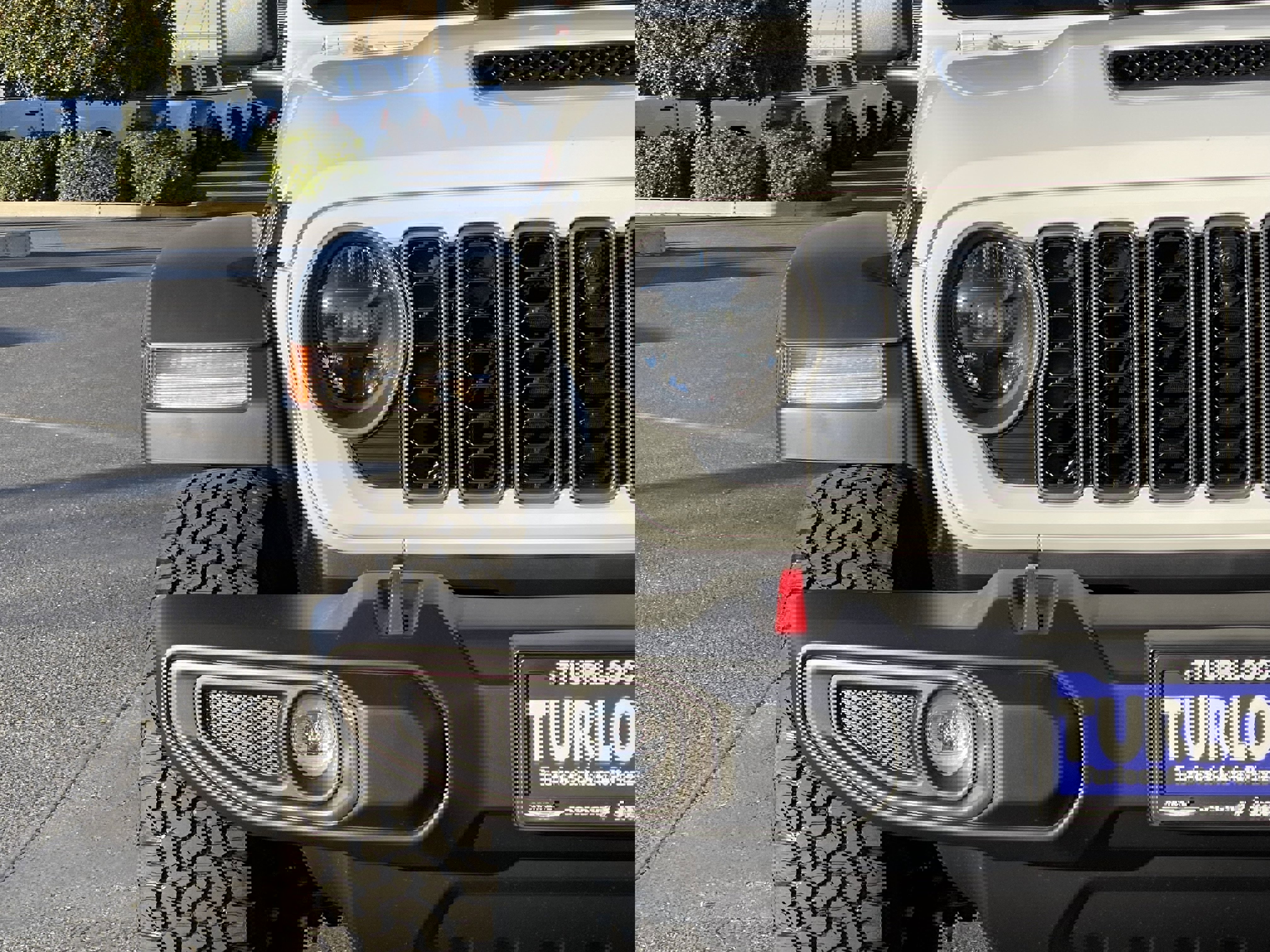 New 2026 Jeep Wrangler Unlimited Rubicon w/ Technology Group image 4