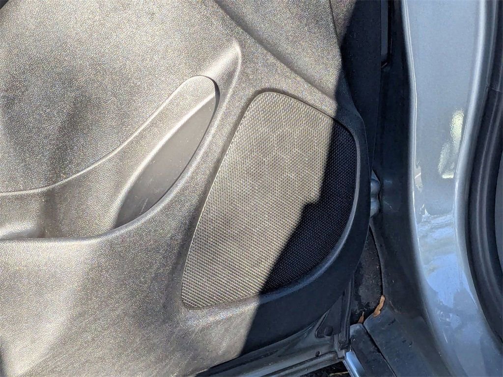 Used 2023 Chevrolet Malibu LT image 18