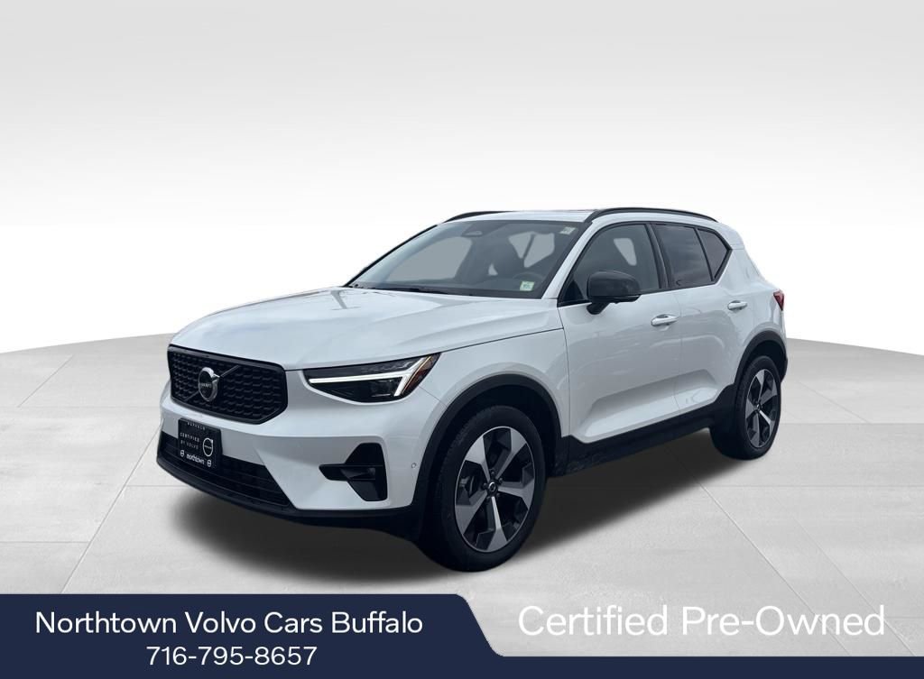 Certified 2026 Volvo XC40 B5 Plus w/ Protection Package Premier image 1