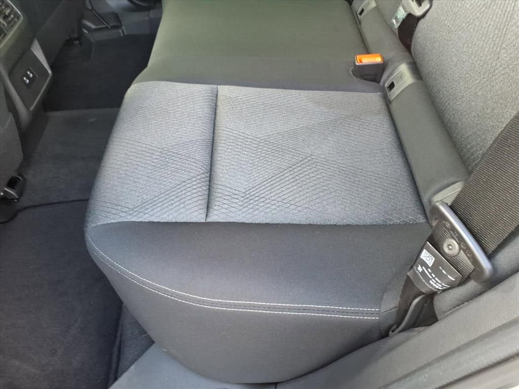 Used 2024 Nissan Rogue SV image 25